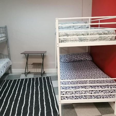 Hostal Casa Rosa Madrid Esterno foto