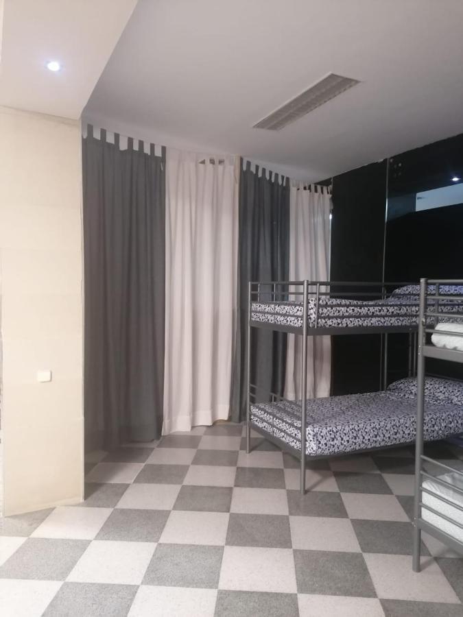 Hostal Casa Rosa Madrid Esterno foto