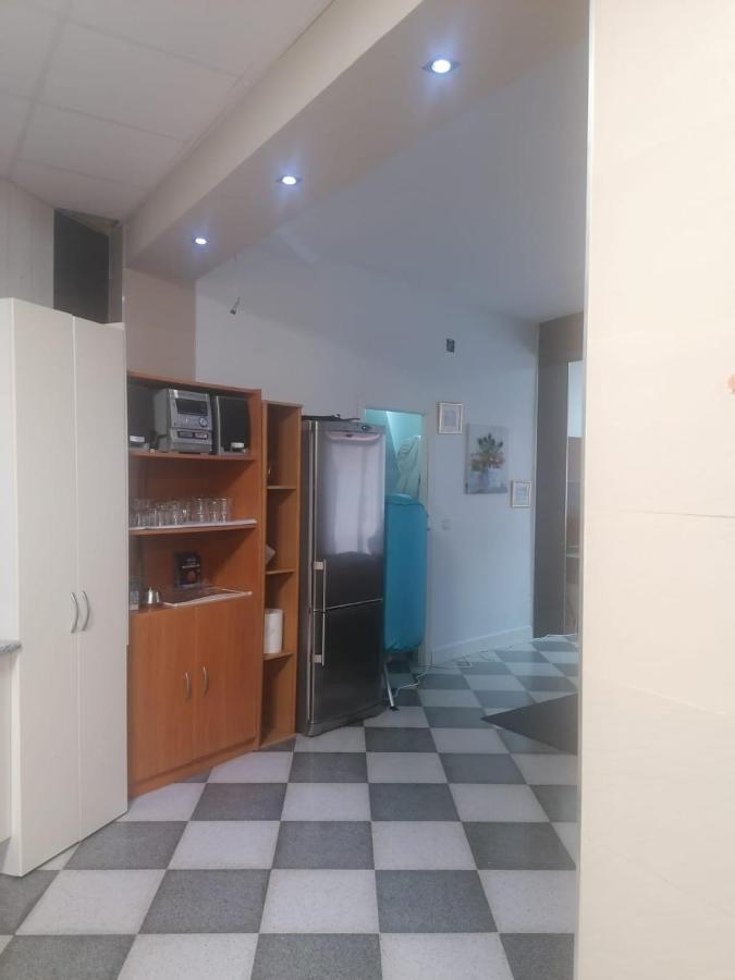 Hostal Casa Rosa Madrid Esterno foto