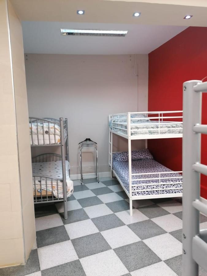 Hostal Casa Rosa Madrid Esterno foto